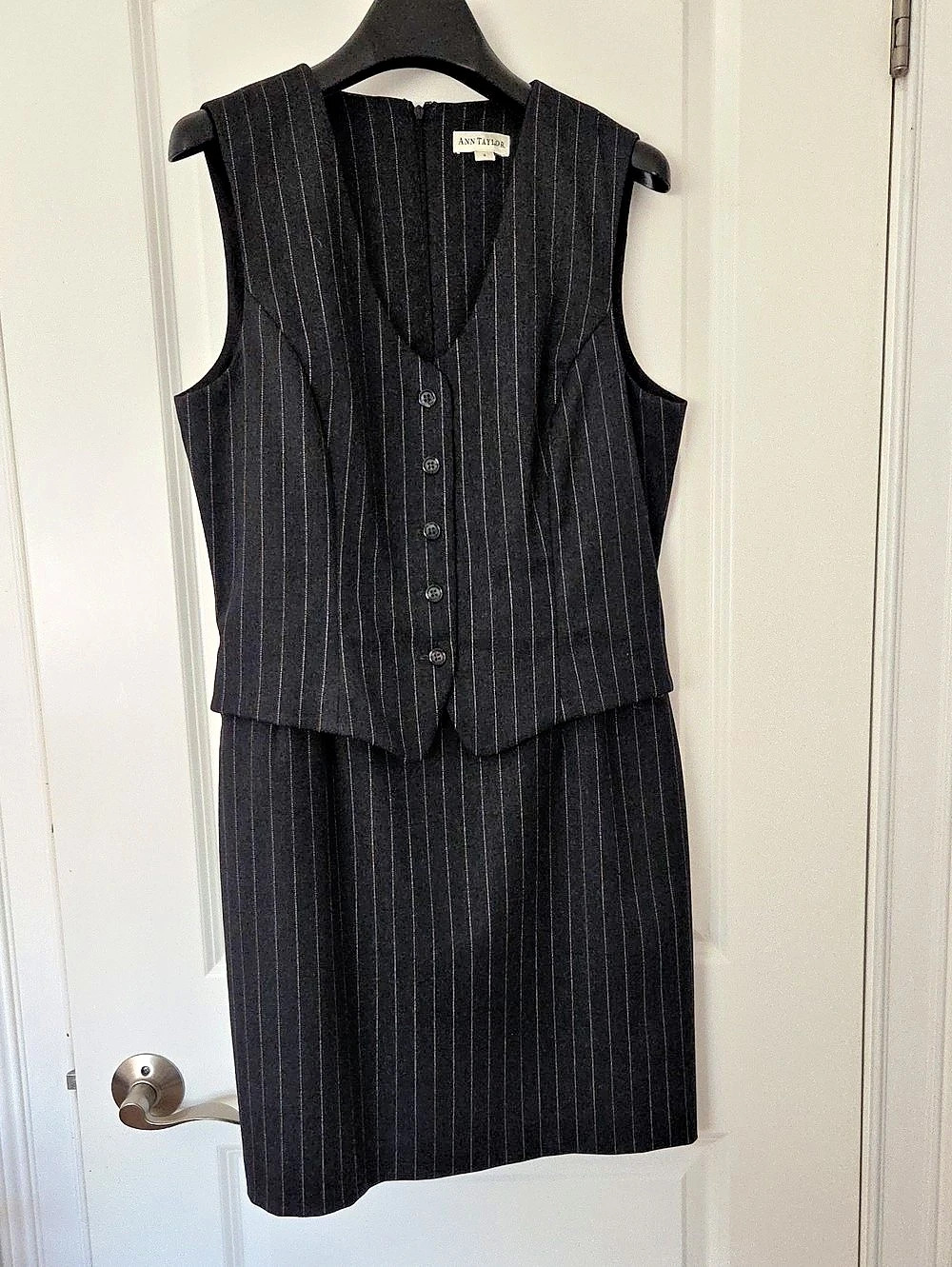 Ann Taylor Pinstripe Wool Dress Size 8 Like New